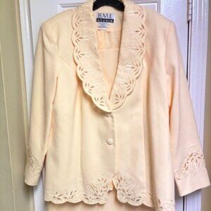 Light Yellow Casual suit(Jacket and skirt)